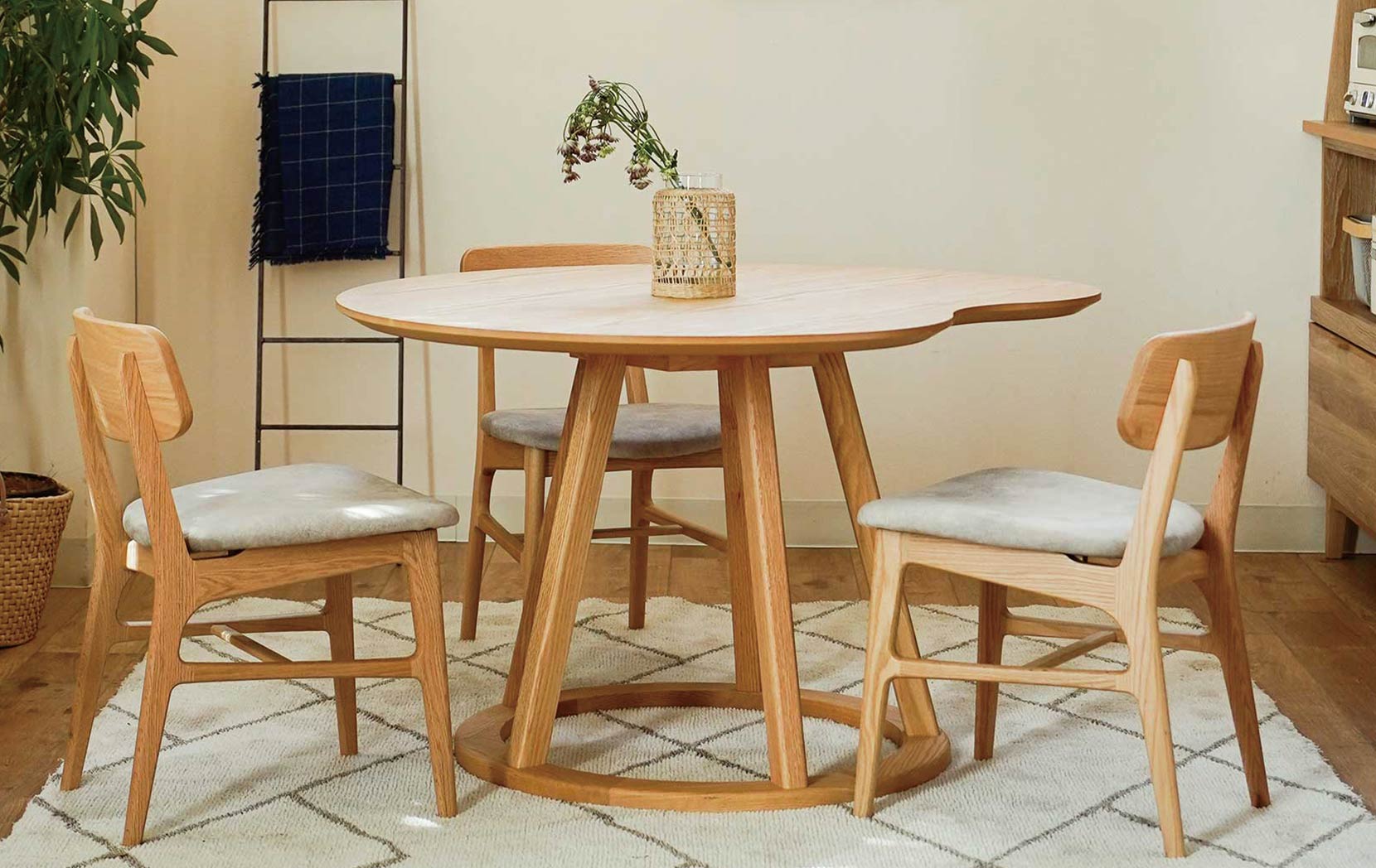 poco ダイニングテーブル 突板天板 | すべての商品 | モリタインテリア