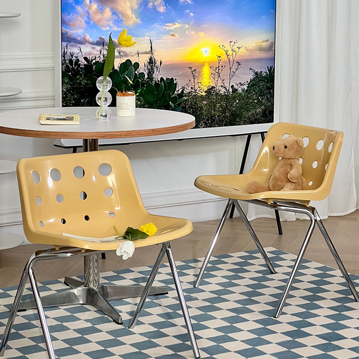 VeroMan 椅子 チーズみたいなチェア 安定設計 面白い形 カフェ 韓国