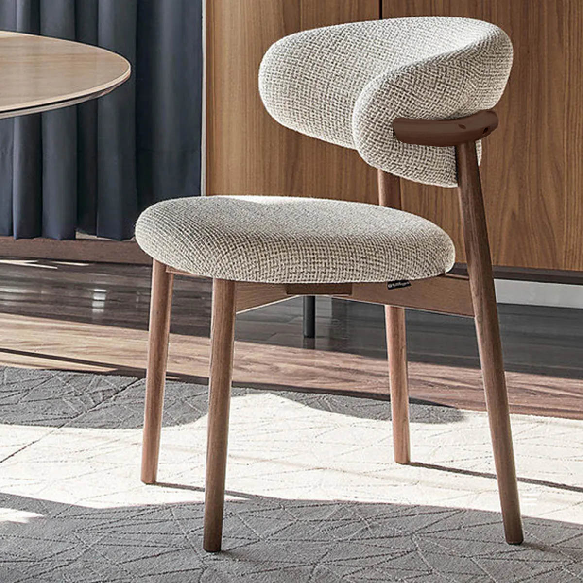 VeroMan ダイニングチェア 椅子 PUレザー リネン 木脚 木製フレーム