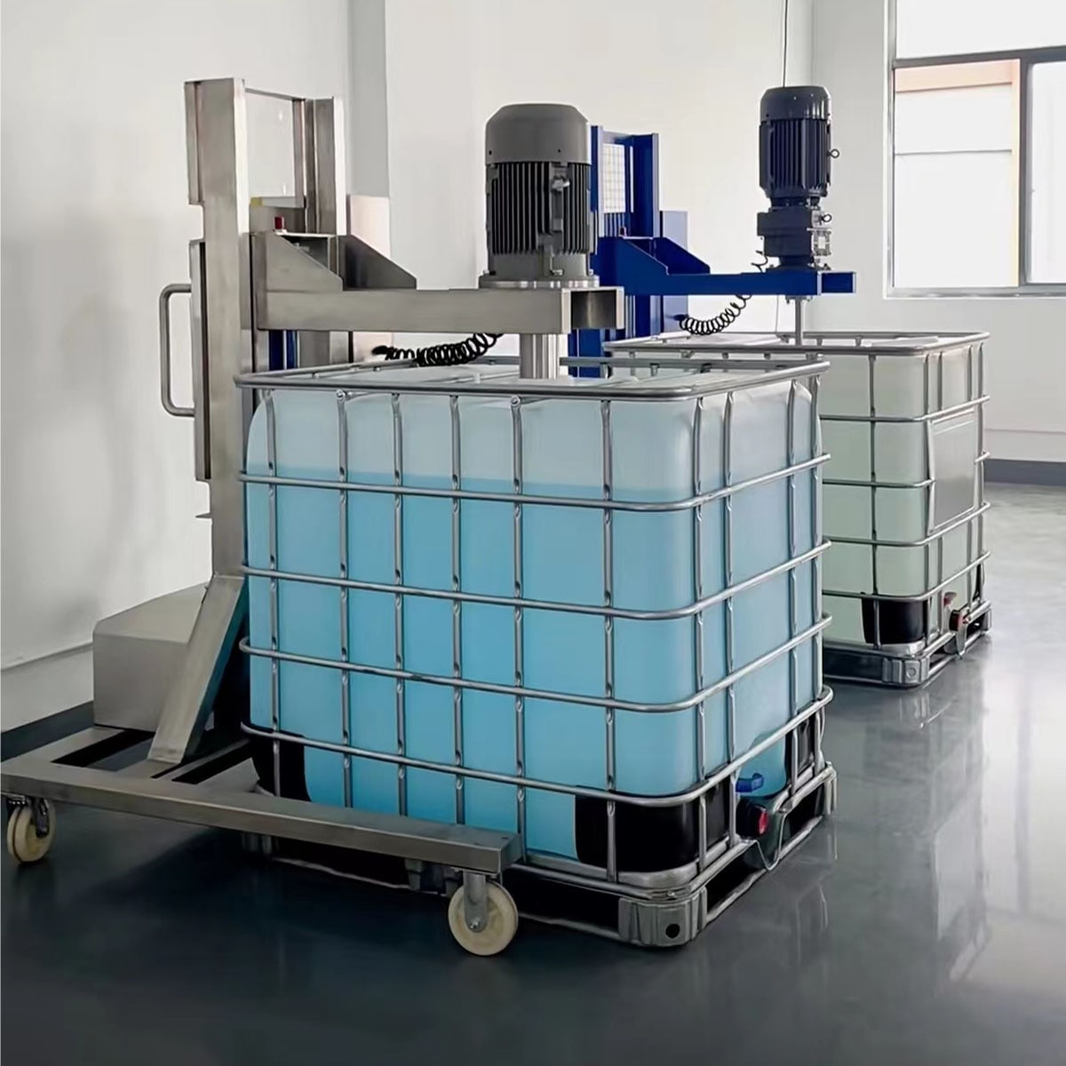 VeroMan 貯水タンク 1000L 輸送容器 貯水 タンク 大容量 コンテナ