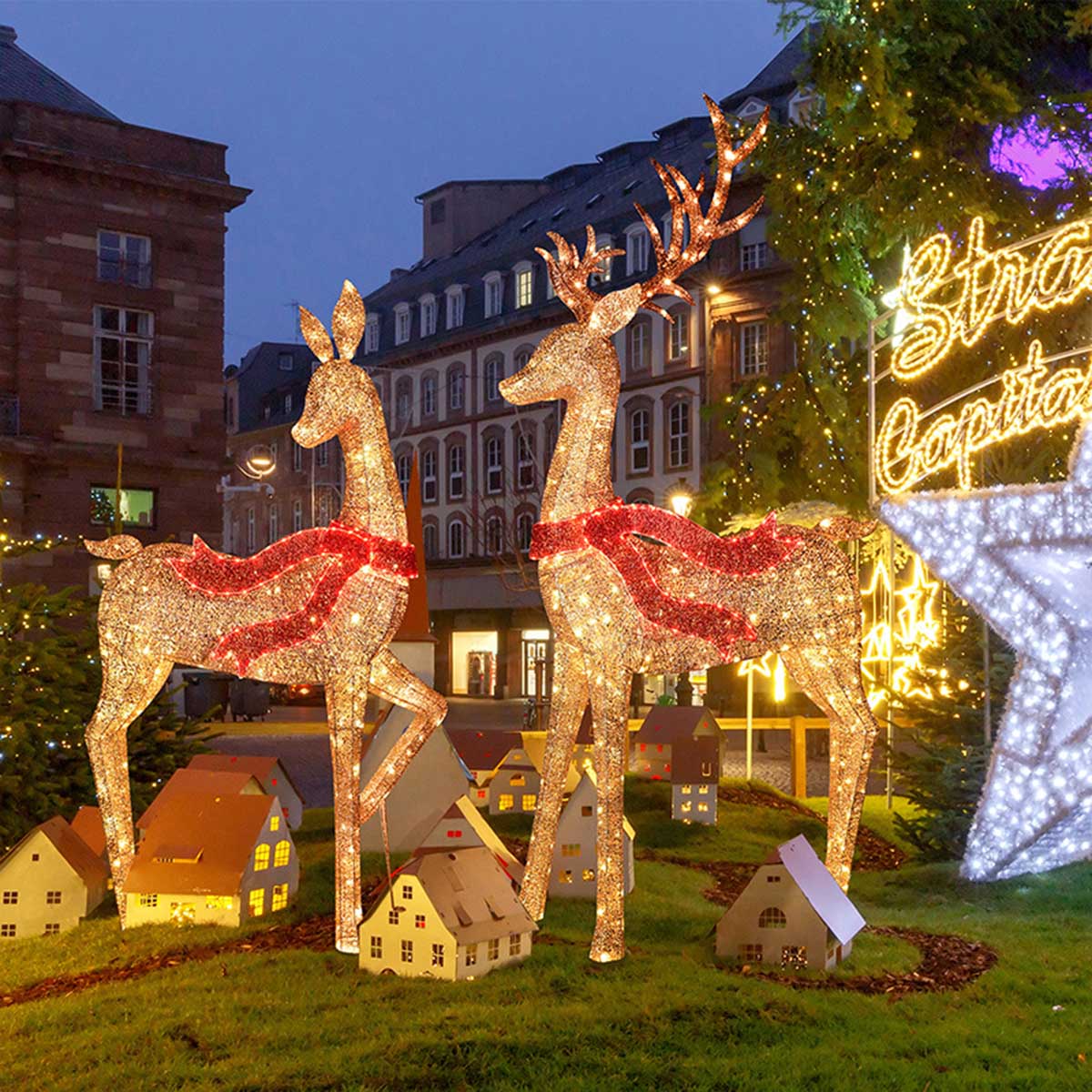 VeroMan 親子の鹿型イルミネーションライト 優美なゴールドの光で飾る