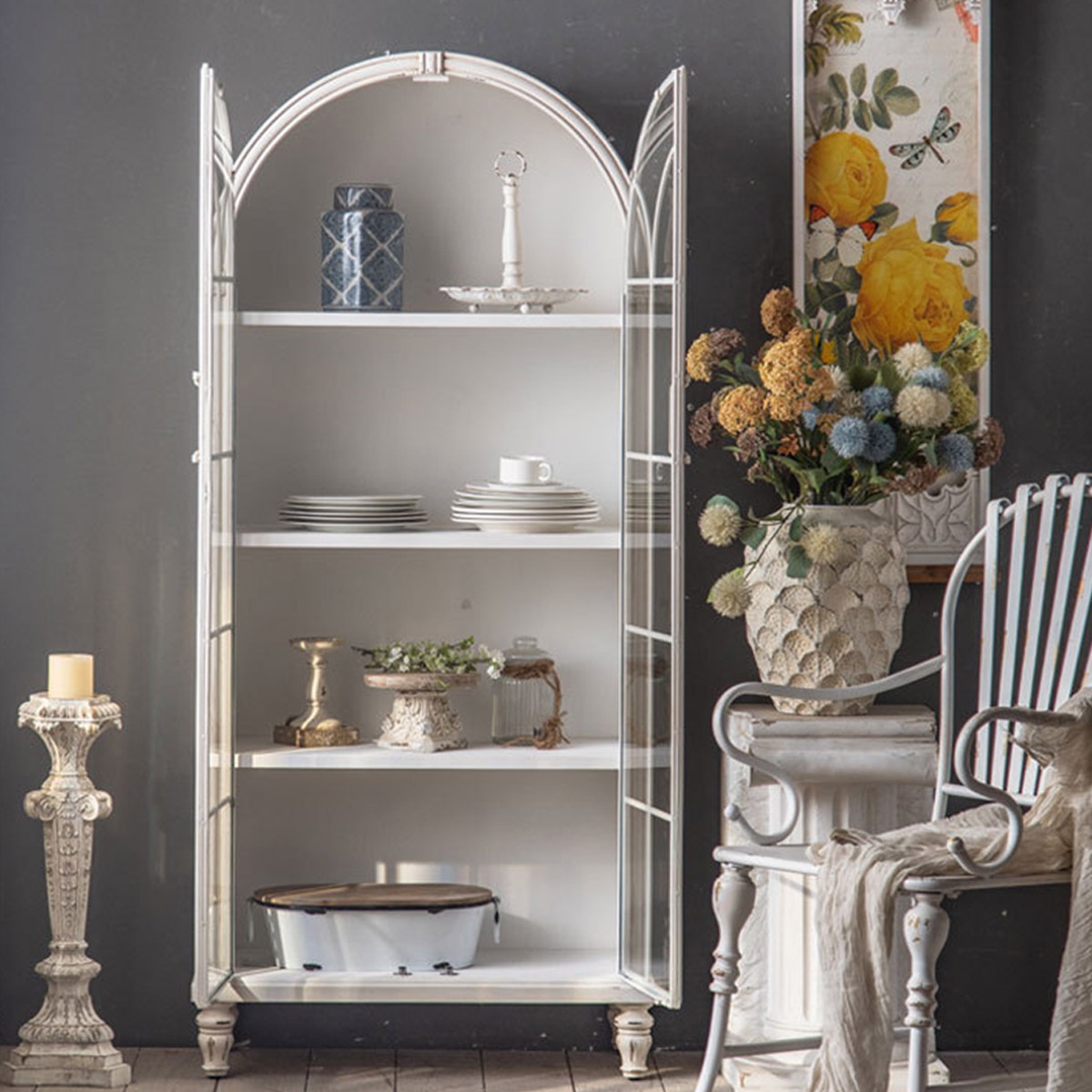 VeroMan 優雅なアーチ型キャビネット 収納とディスプレイを両立する