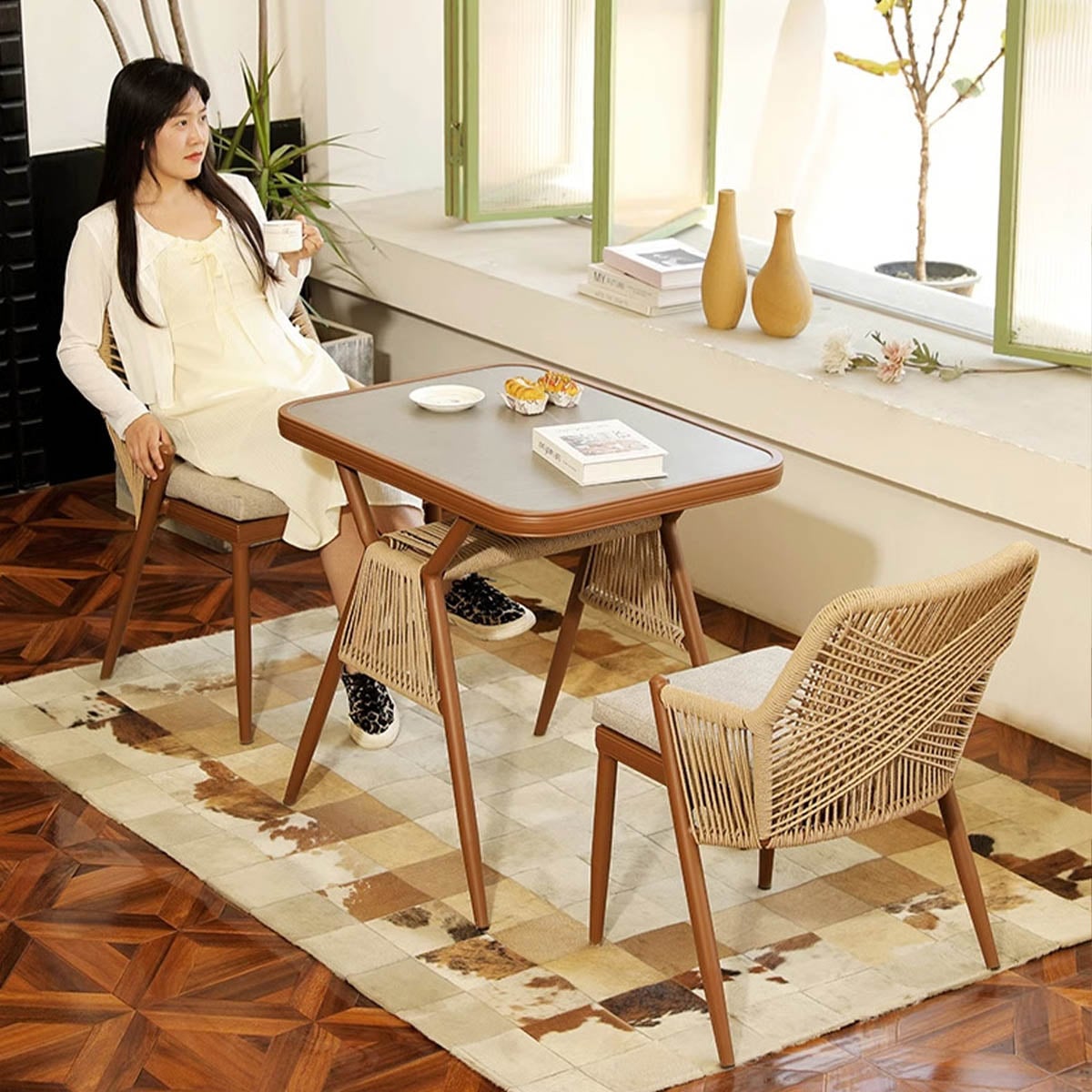 VeroMan 柔らかな温もりを感じる 楕円形のラタン風ダイニングテーブル