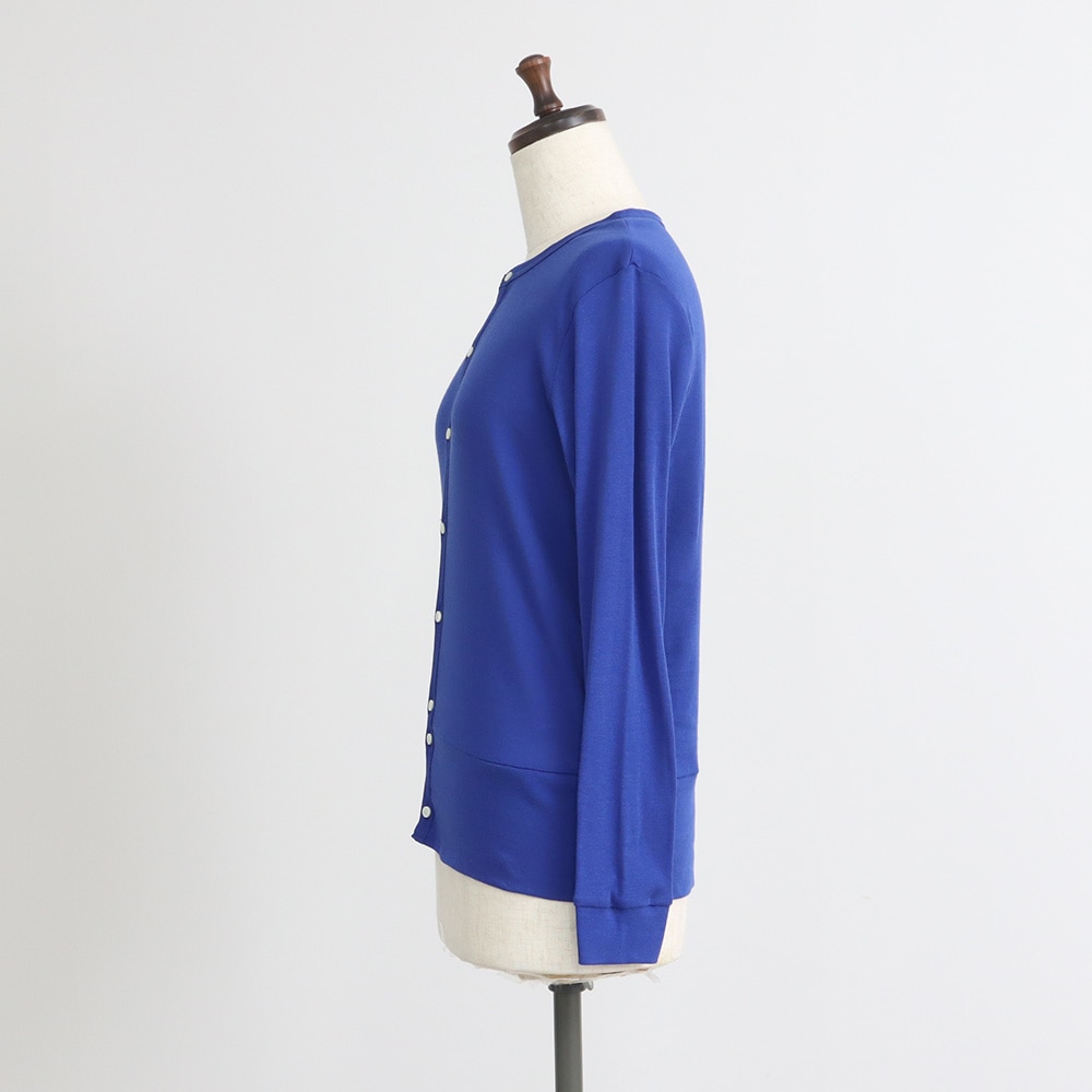 ソフトフライス ロングスリーブカーディガン　カーディガンの正面ディティール