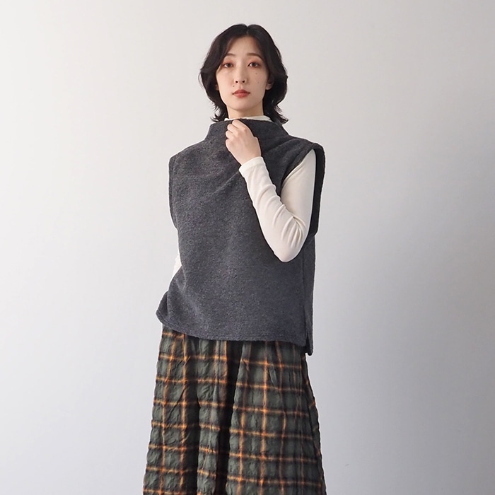 NARU(ナル) トラベルウールプレミアハイネックベスト 650241BD | 全