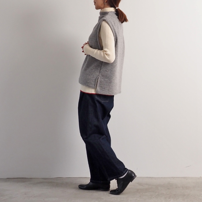 NARU(ナル) トラベルウールプレミアハイネックベスト 650241BD