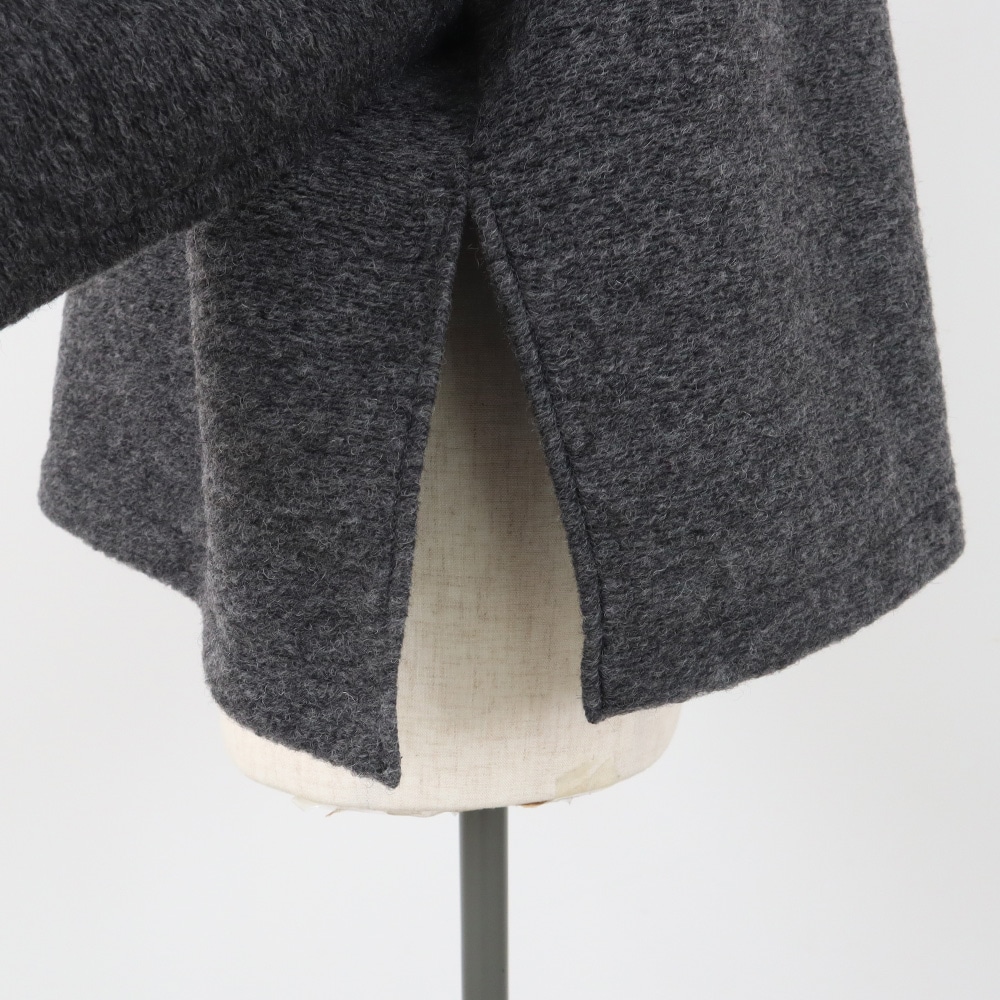 トラベルウールプレミアハイネックPO プルオーバーの正面ディティール