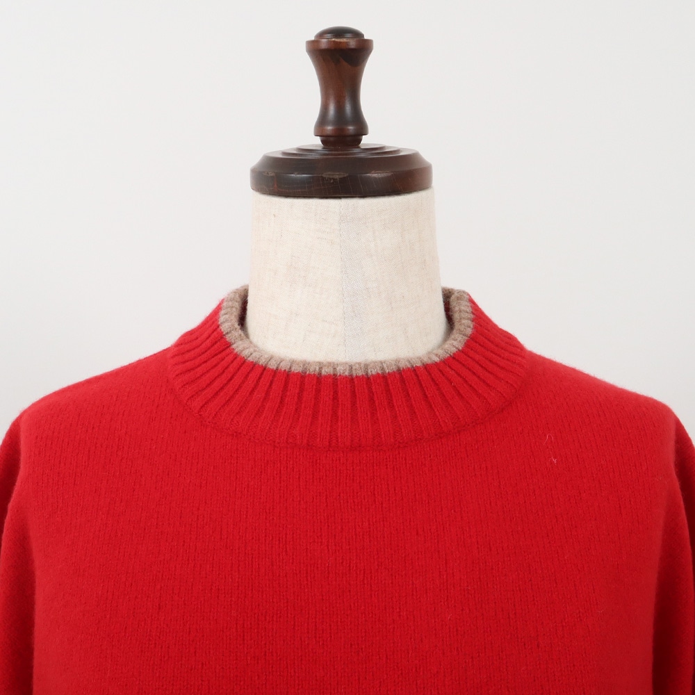 タスマニアラム バイカラーコモドニット ニットの首ディティール