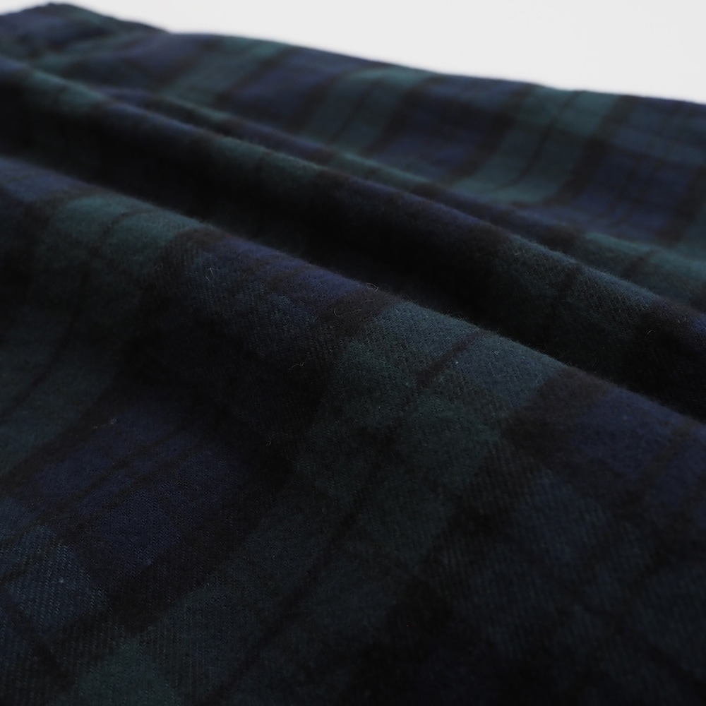 Nishiwakiフランネルチェック コージーパンツ　パンツの素材のアップ
