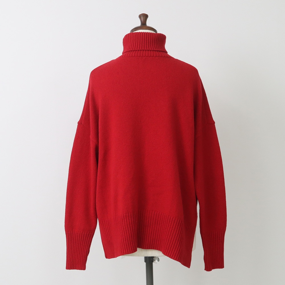 エアーヤーンコットン コモドニットタートル　ニットの正面ディティール