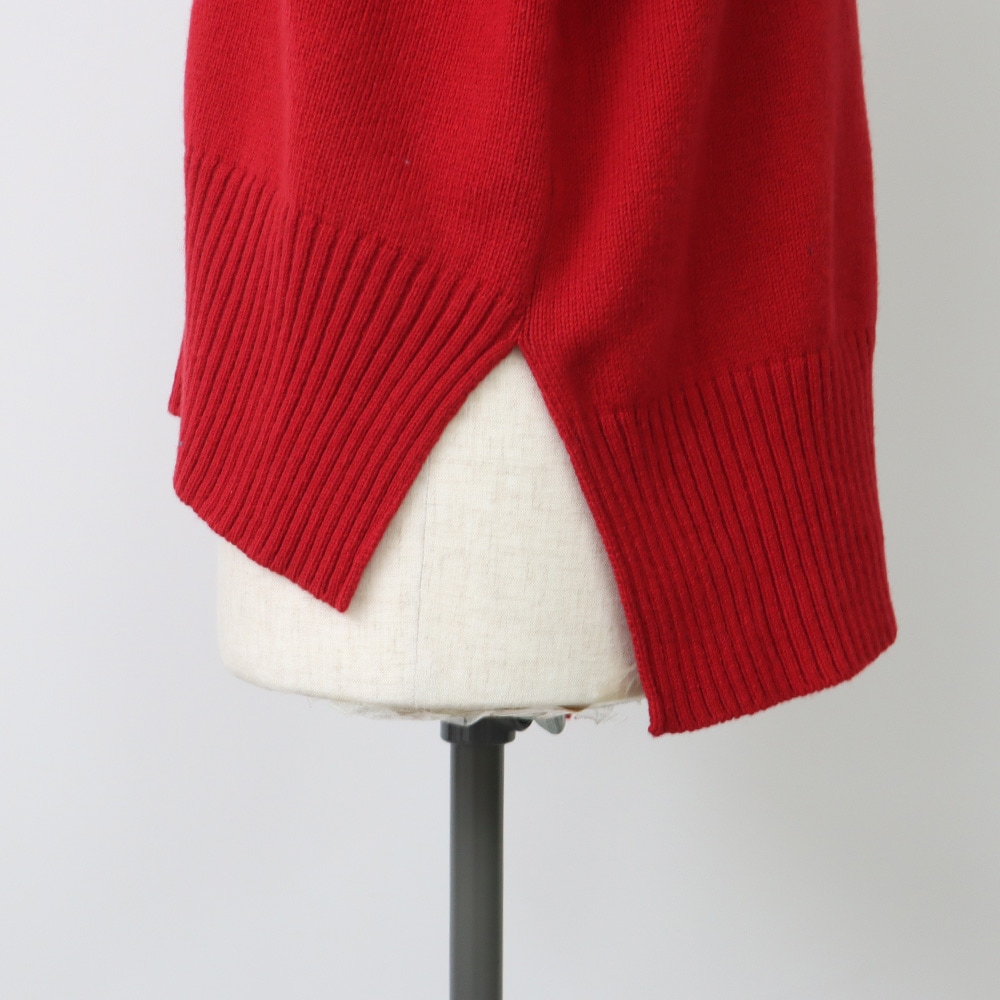 エアーヤーンコットン コモドニットタートル　ニットの正面ディティール