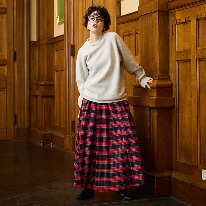 イノワ　舞踏会 バッスルスカート　新品　タグ付き　ボルドー イノワ 舞踏会 バッスルスカート 新品 タグ付き ボルドー