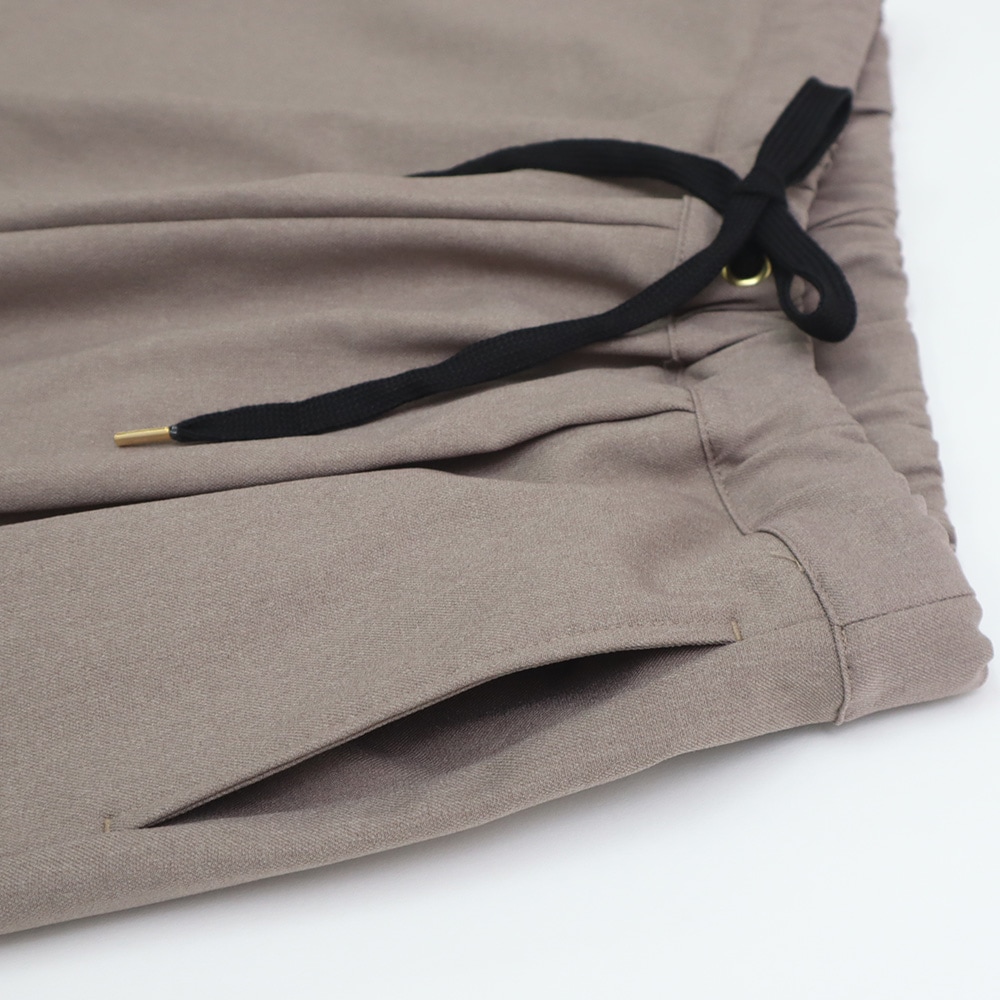 LANATEC-ECOツイルストレッチ イージーパンツ パンツの正面ディティール