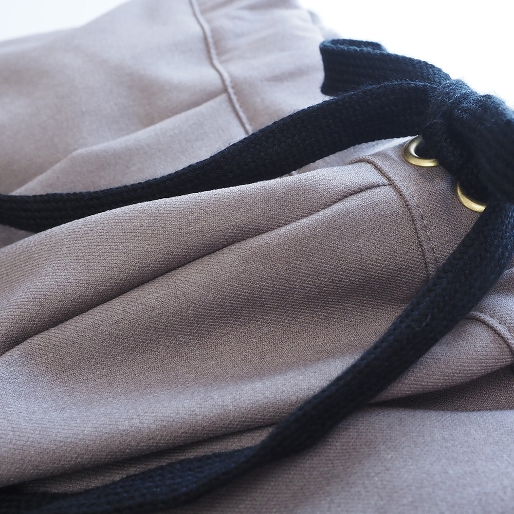 LANATEC-ECOツイルストレッチ イージーパンツ パンツの素材のアップ