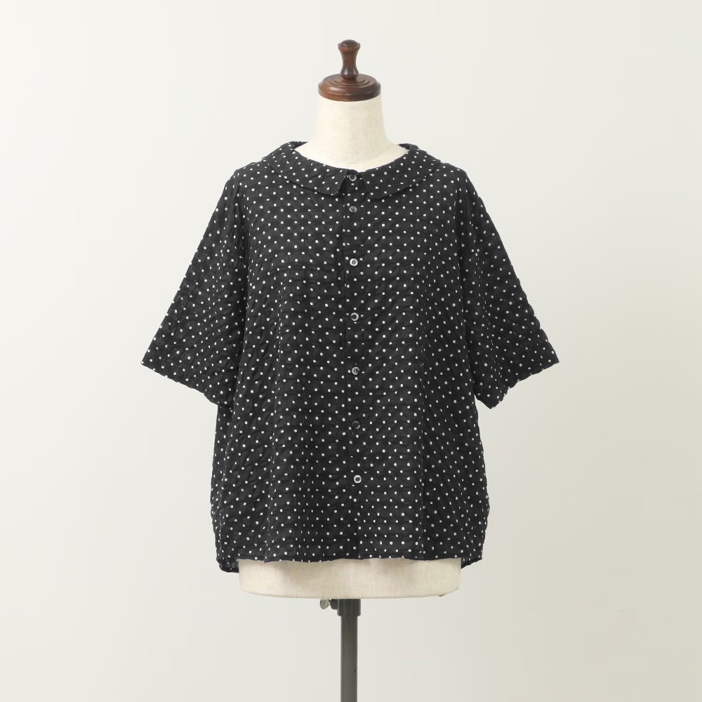 80ローンリップルシンプルドット ワイドカラーシャツ　ブラウスの正面ディティール