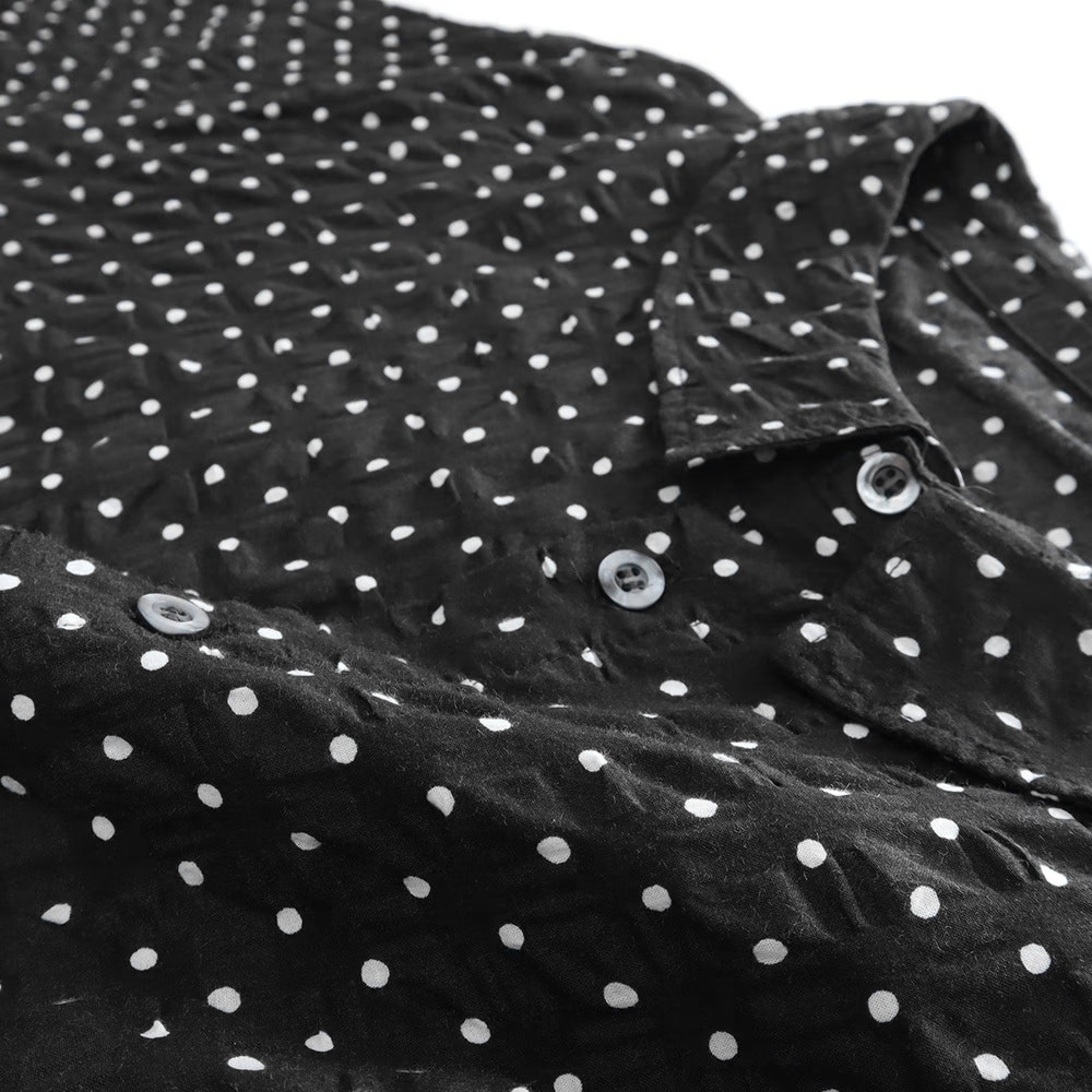 80ローンリップルシンプルドット ワイドカラーシャツ　ブラウスの素材のアップ