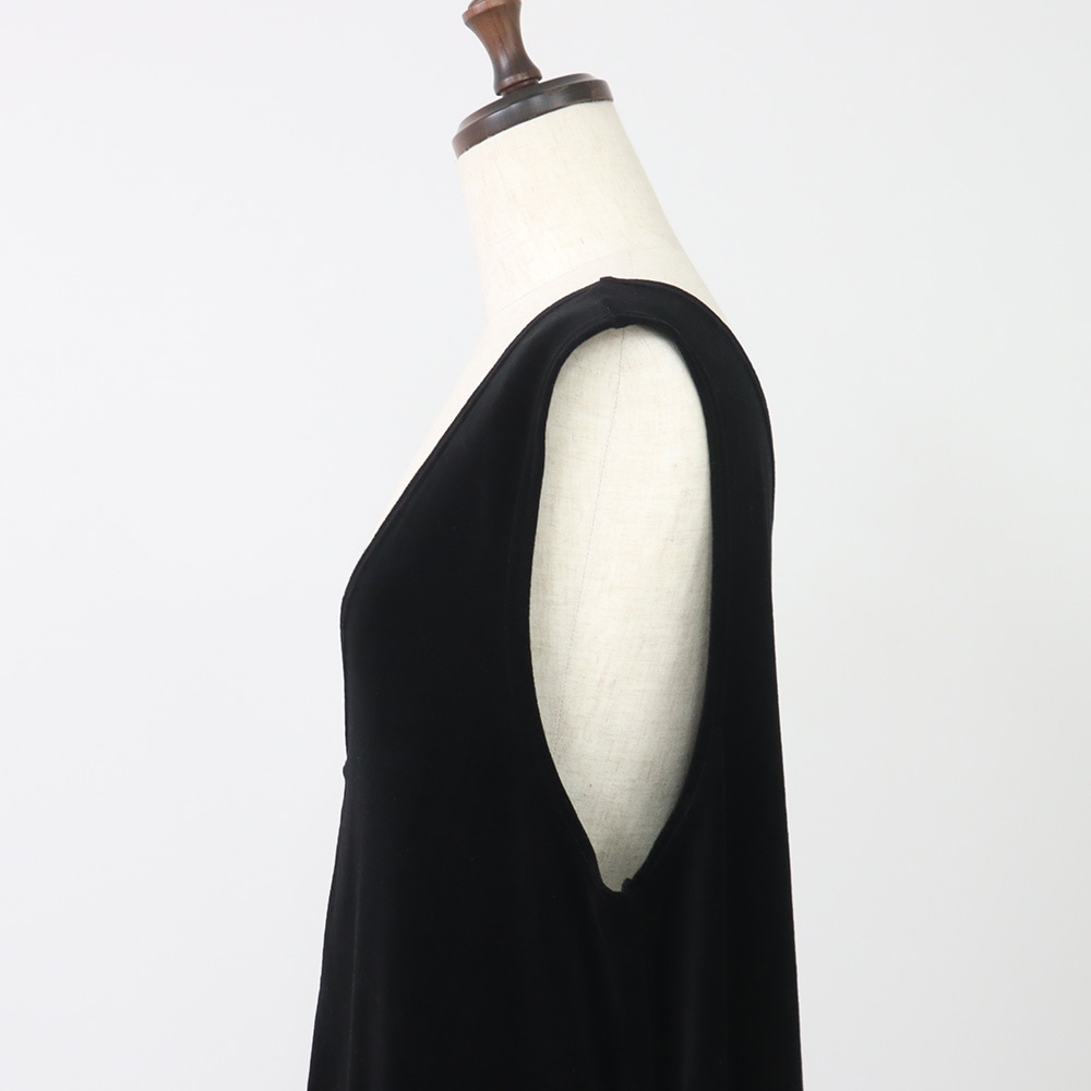 【あさこさんコラボ】コンパクトベロア ジャンパースカート ジャンパースカートの正面ディティール