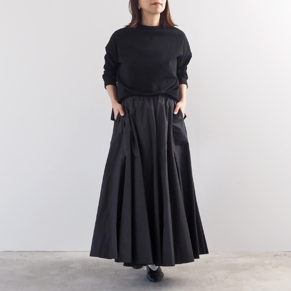 ナナミ様（楽一番様）専用 スカート オンライン限定】NARU(ナル) タイプライター たっぷりフレアのスカート