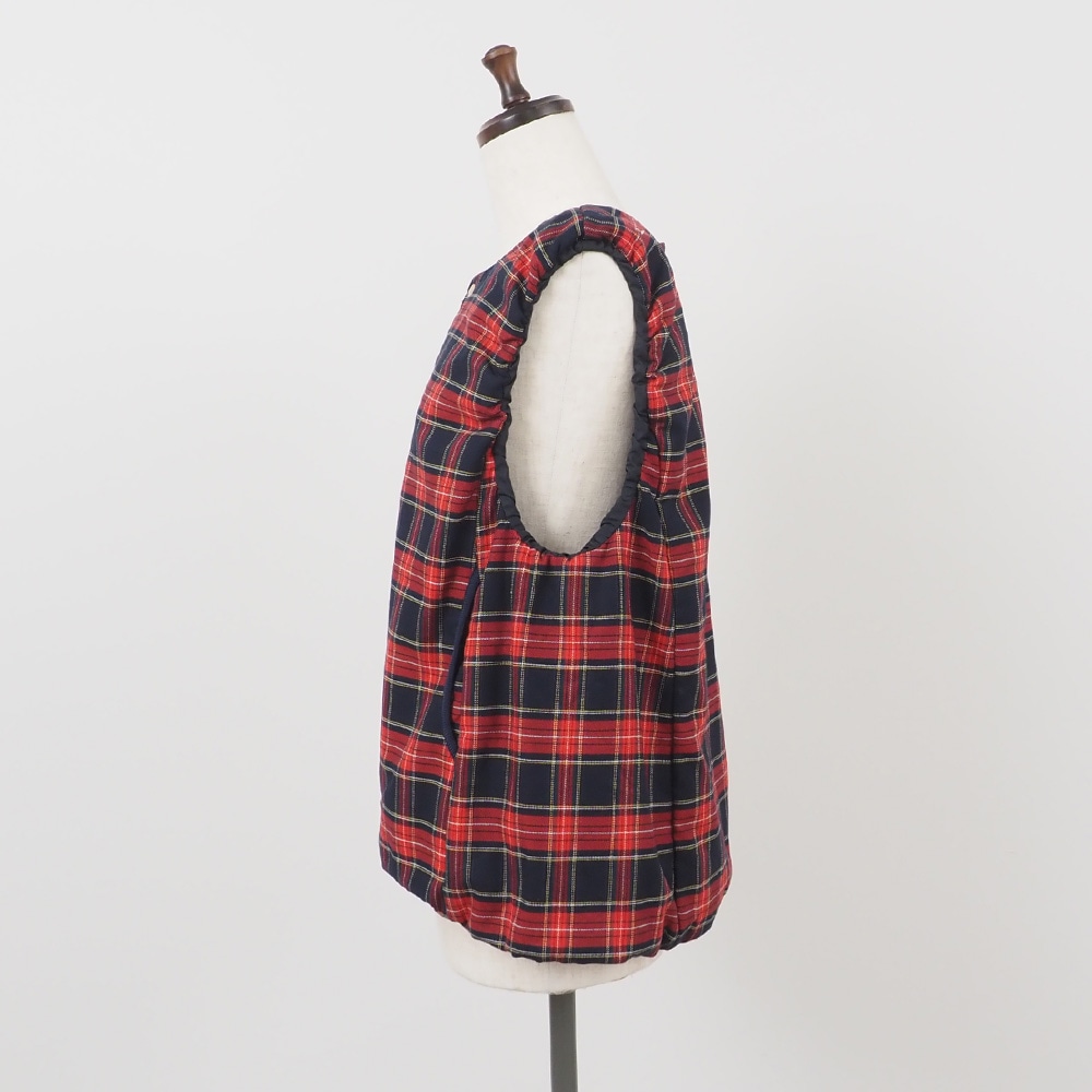 ロイヤルタータン パデットベスト ベストの正面ディティール