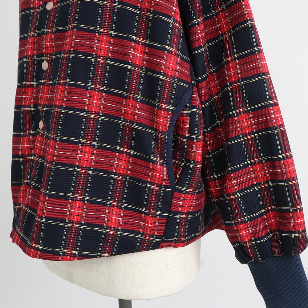 ロイヤルタータン パデットハウスジャケット　ジャケットの正面ディティール