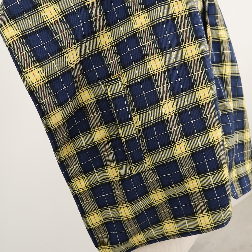 ロイヤルタータン パデットケープ ケープの正面ディティール