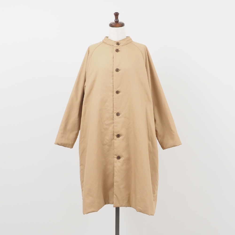 オックス ラグランパデットコート　コートの正面ディティール