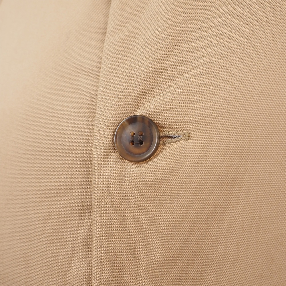 オックス ラグランパデットコート　コートの正面ディティール