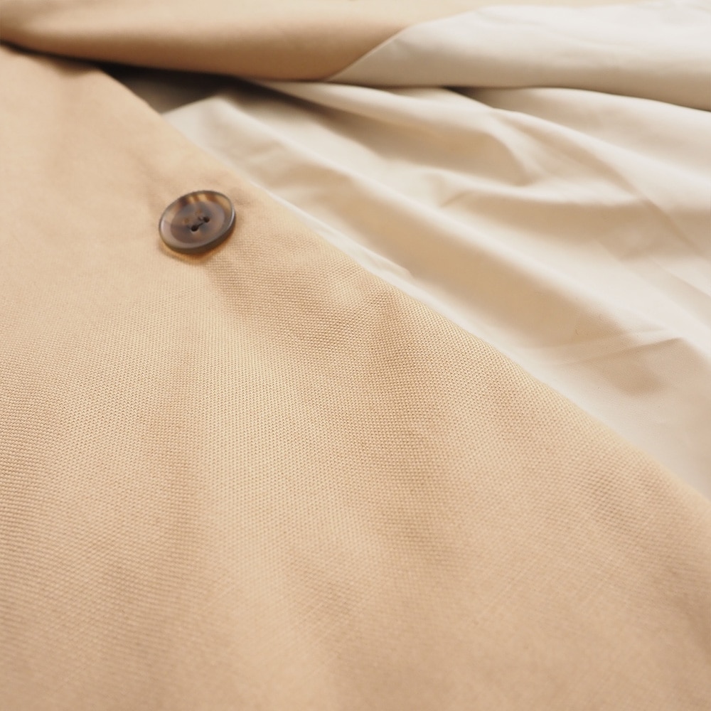 オックス ラグランパデットコート　コートの素材のアップ