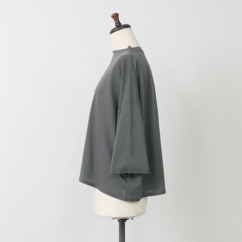 110/2サイロプレミアム ワイドT7分袖　プルオーバーの正面ディティール