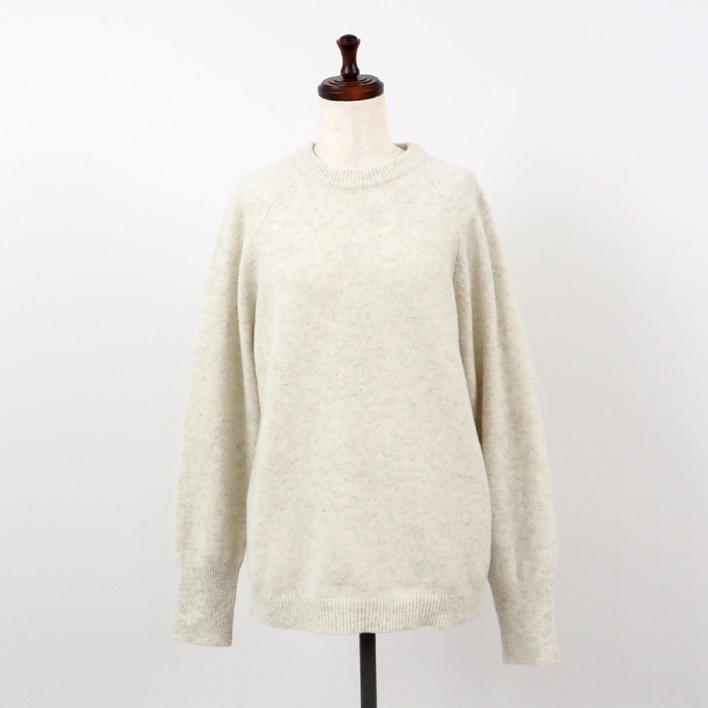 タスマニアラムプレミアム エターナルニット ニットの正面ディティール