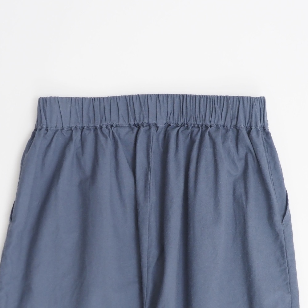 ソフトシーチング ワイドパンツ　パンツの正面ディティール