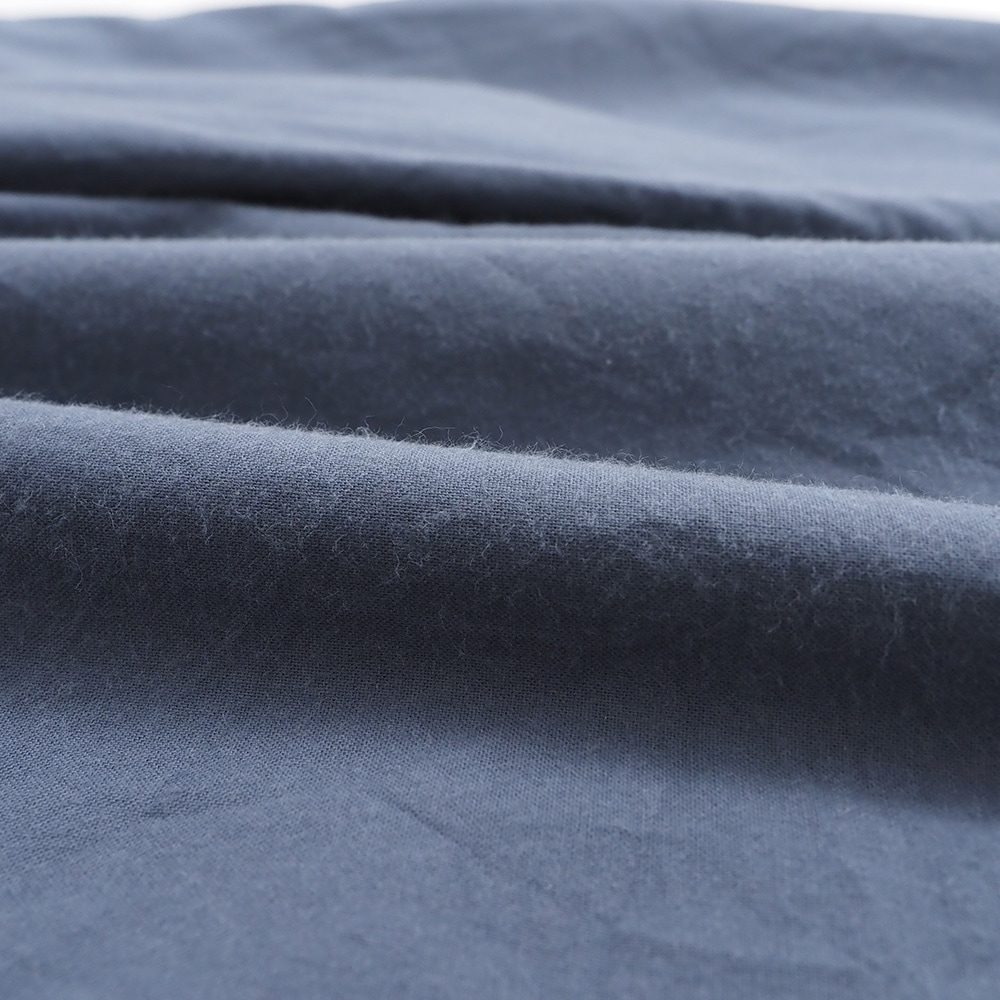 ソフトシーチング ワイドパンツ　パンツの素材のアップ