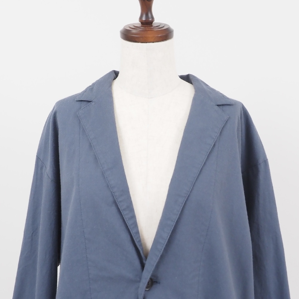 ソフトシーチング テーラードジャケット　ジャケットの正面ディティール