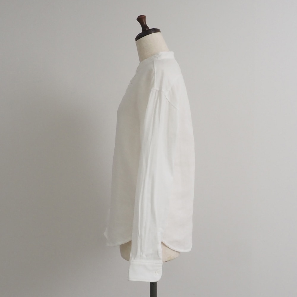 ダブルガーゼ オールデイズシャツ「スタンドカラー&イージーフィット」　シャツの正面ディティール