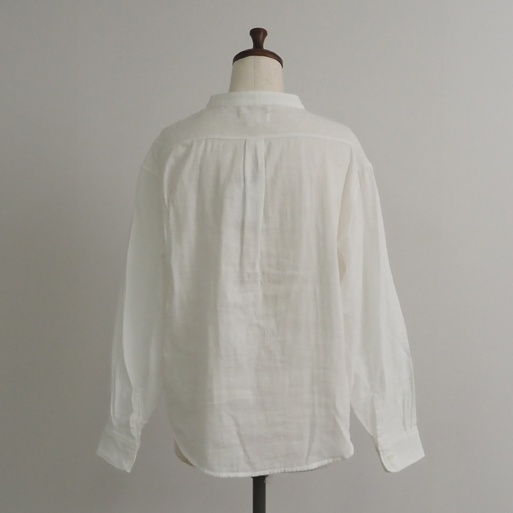 ダブルガーゼ オールデイズシャツ「スタンドカラー&イージーフィット」　シャツの正面ディティール