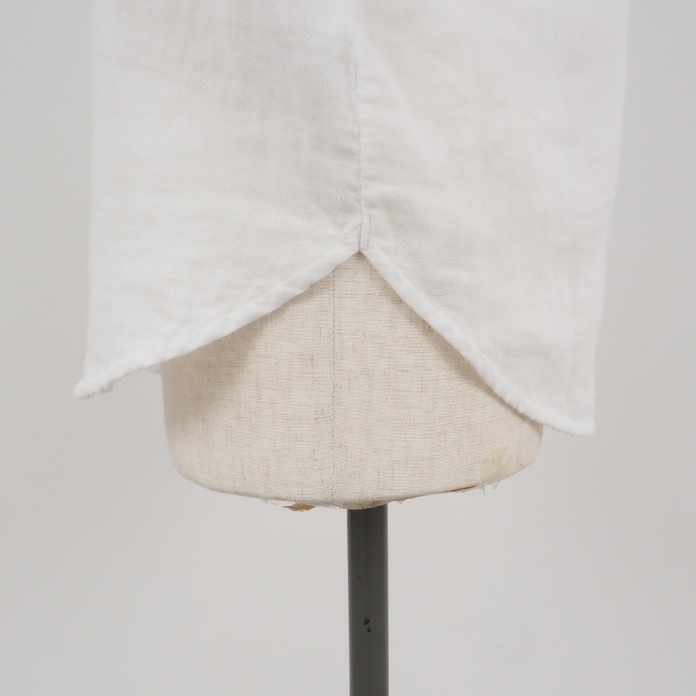 ダブルガーゼ オールデイズシャツ「スタンドカラー&イージーフィット」　シャツの正面ディティール