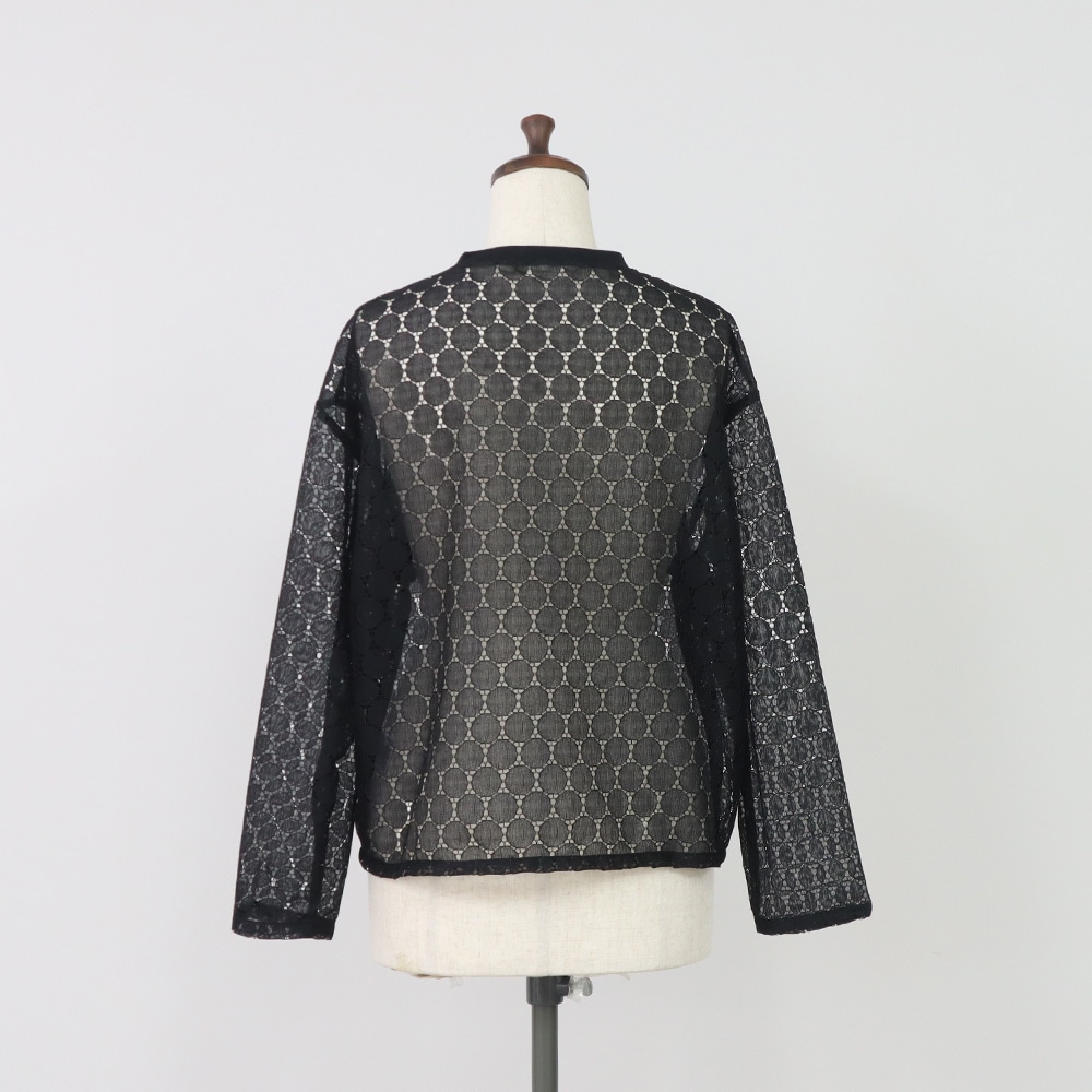 ラッセルレース クルーネックカーデ カーディガンの正面ディティール