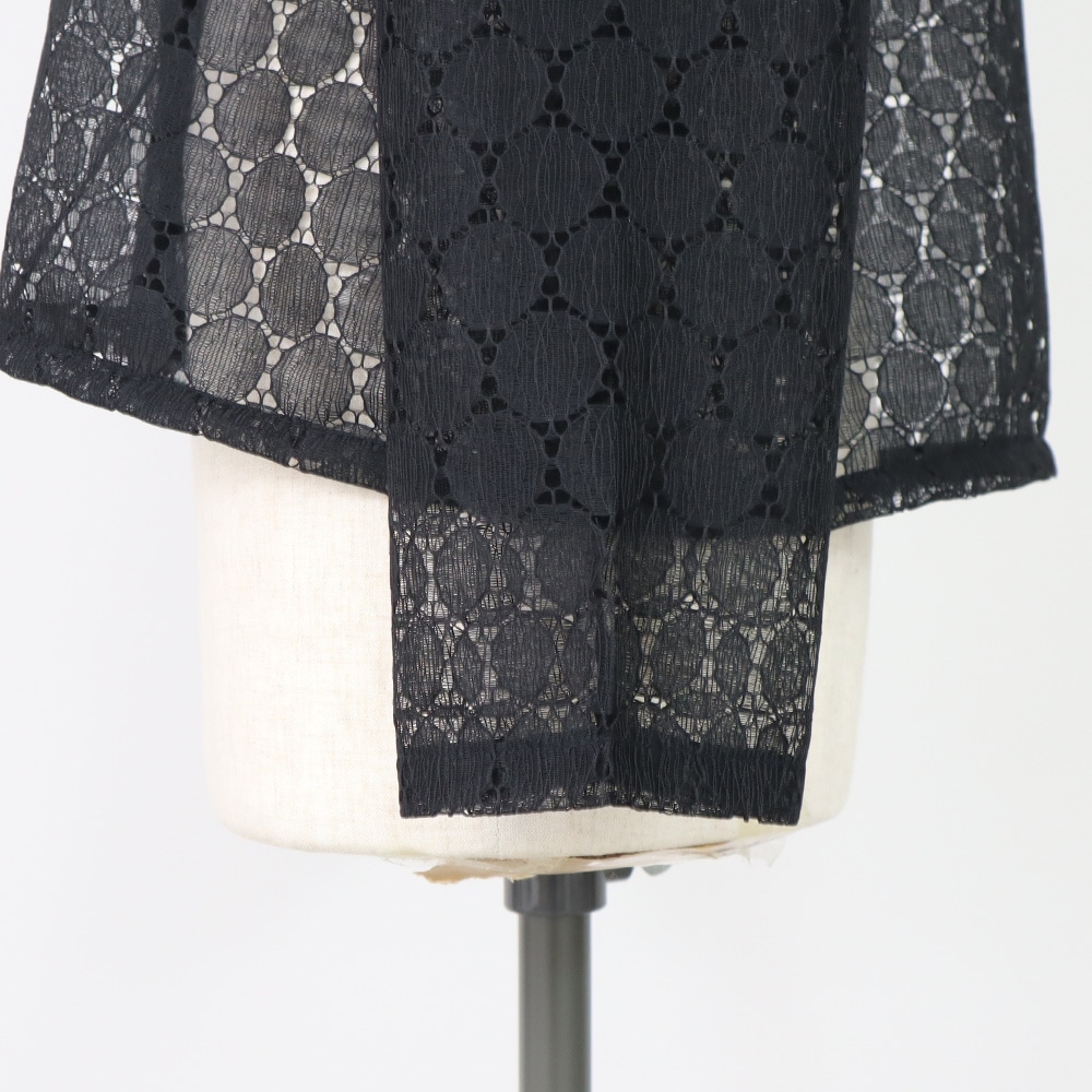 ラッセルレース クルーネックカーデ カーディガンの正面ディティール