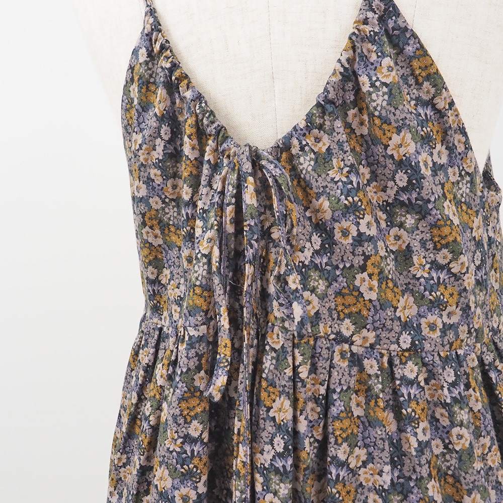 30ビエラベタ小花柄 キャミワンピース ワンピースの正面ディティール