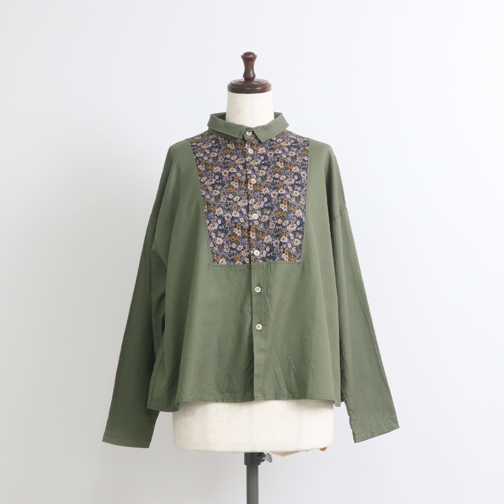 ビエラワッシャー×ビエラベタ小花柄 ヨークシャツ　シャツの正面ディティール