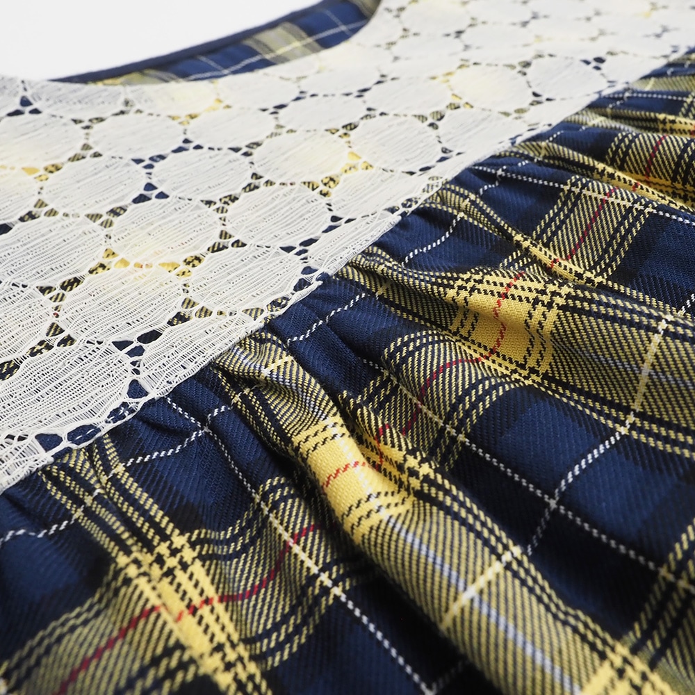 ロイヤルタータン ヨークレースワンピース ワンピースの素材のアップ