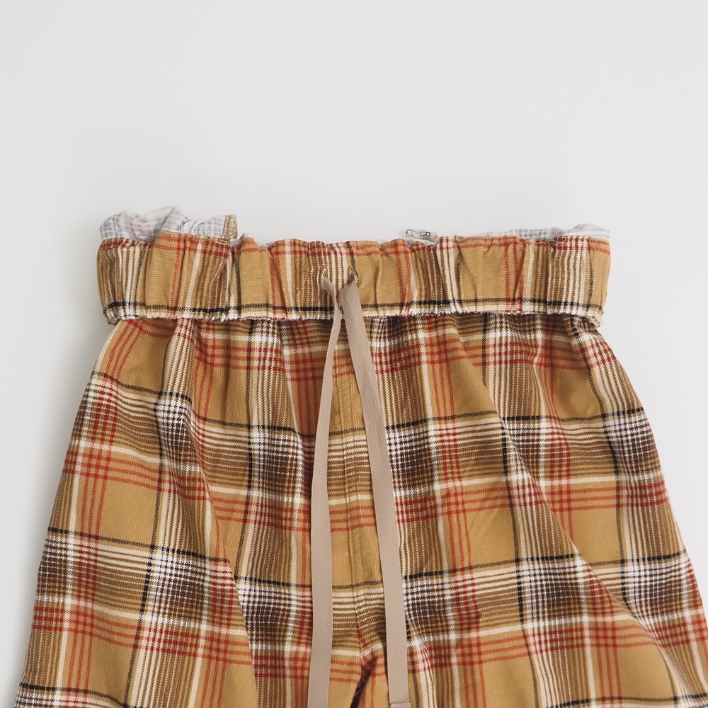 シャツコールチェック コージーパンツ　パンツの正面ディティール