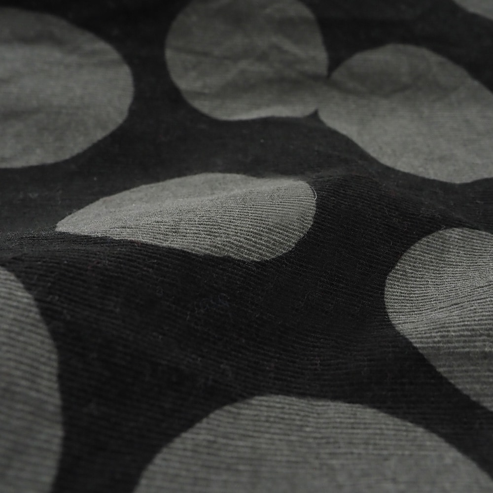 21Wコール天ランダムドット エッグパンツ パンツの素材のアップ