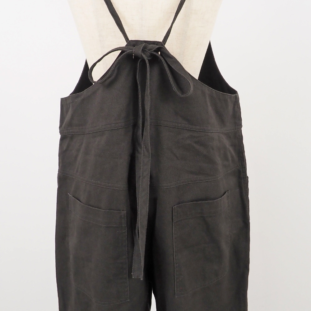 カツラギニューセリサイト ノッポサロペット サロペットの正面ディティール