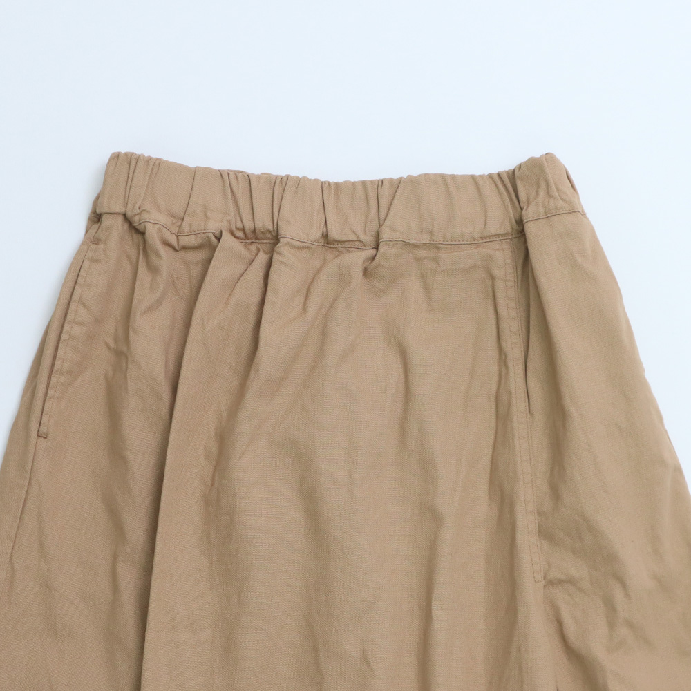 オックス チロルスカート　スカートの正面ディティール