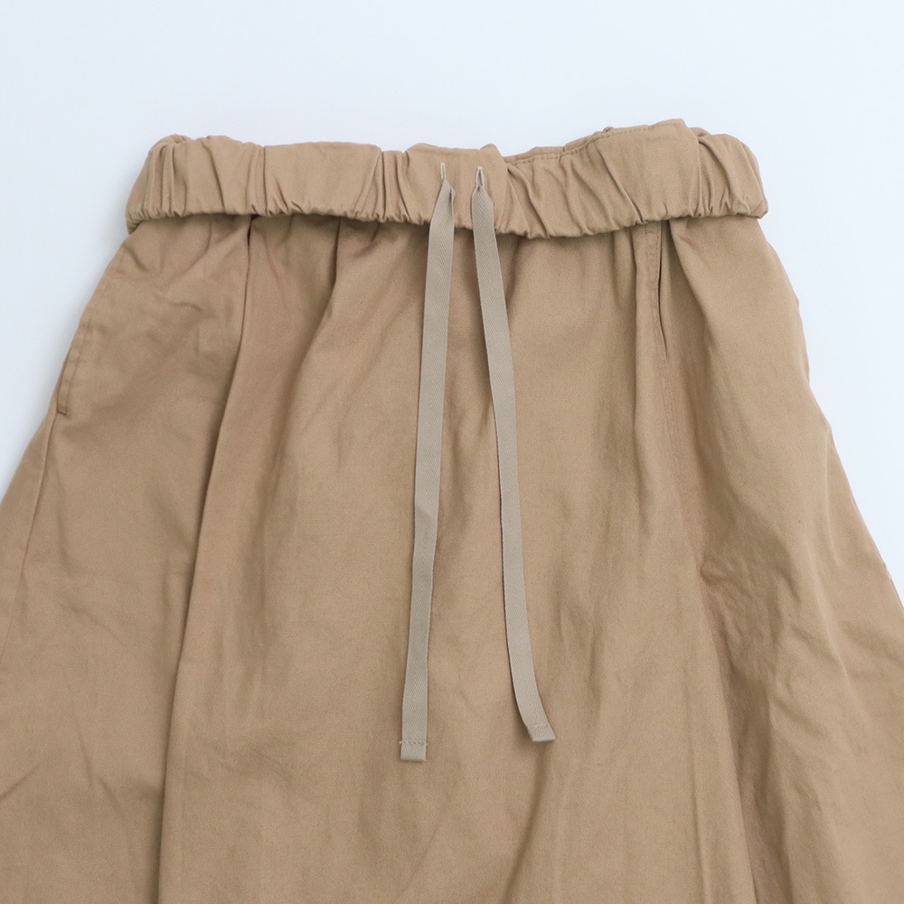 オックス チロルスカート　スカートの正面ディティール