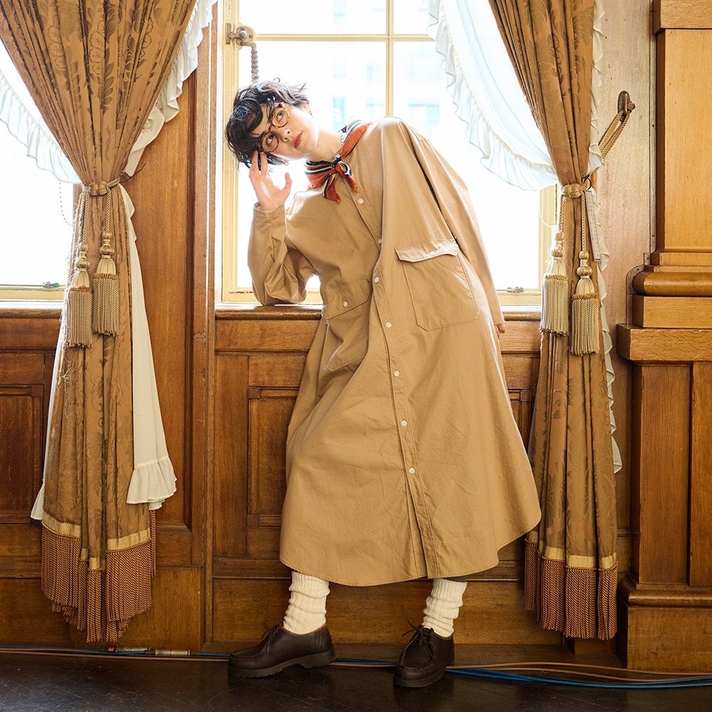 オックス ポケットワンピース ワンピースを着た女性の全身