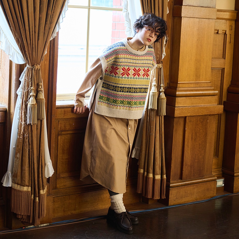 オックス ポケットワンピース ワンピースを着た女性の全身