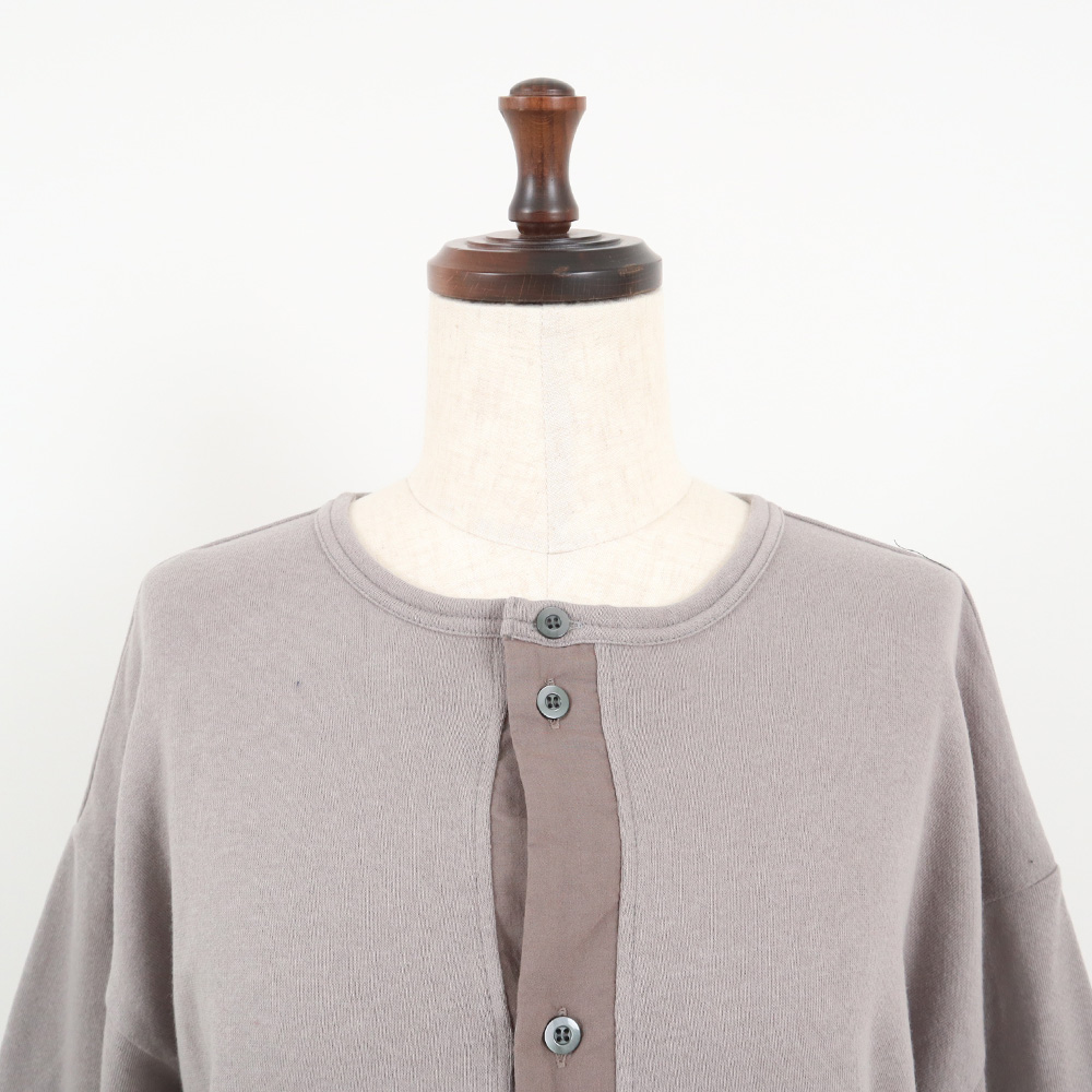 ガーゼ裏毛 クルーネックカーディガン カーディガンの正面ディティール