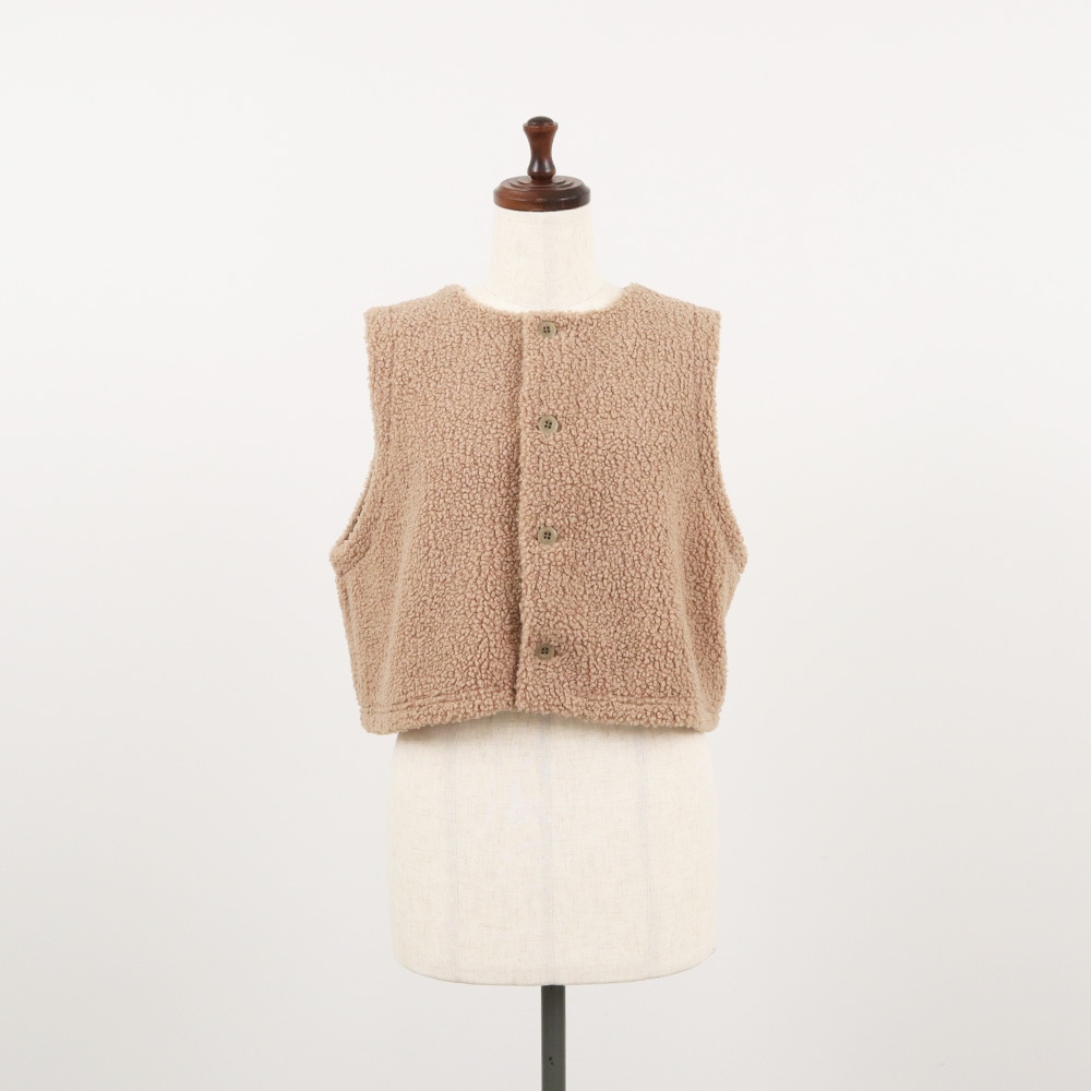 もこもこプードルパイル ショートベスト ベストの正面ディティール